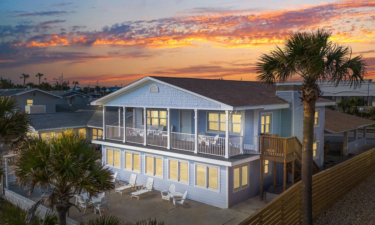Bahama Beach House | Beach Roost - 7 BR Gulf-Front Cottage, Private Walkover, Sleeps 20