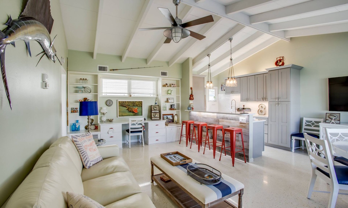 Siesta Key Villa | Beachaven #8. Newly renovated. Best Beach. Siesta Key FL