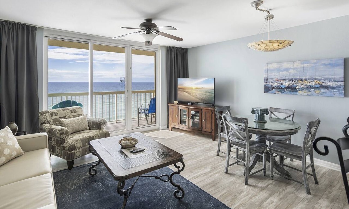 Destin Condo | Beachfront Bliss! Stunning 11th-Floor Pelican Condo with Panoramic Ocean Views