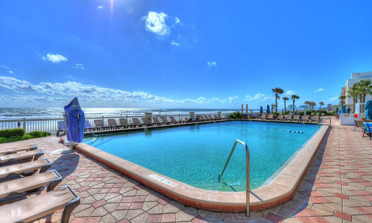 Ortona Park Condo | Beachfront Escape with Incredible Panoramic Views