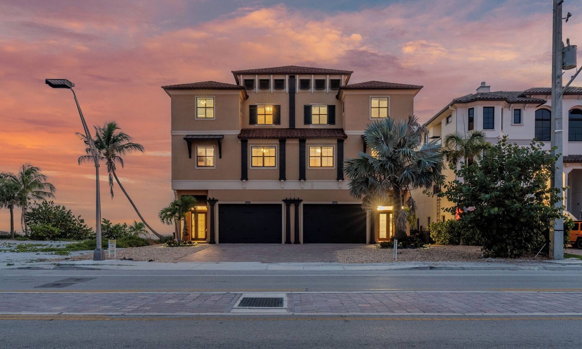 Mid Island House | ☀️Beachfront Luxury | Two Private Pools + Spas | Elevator | Siesta Blue Estate☀️