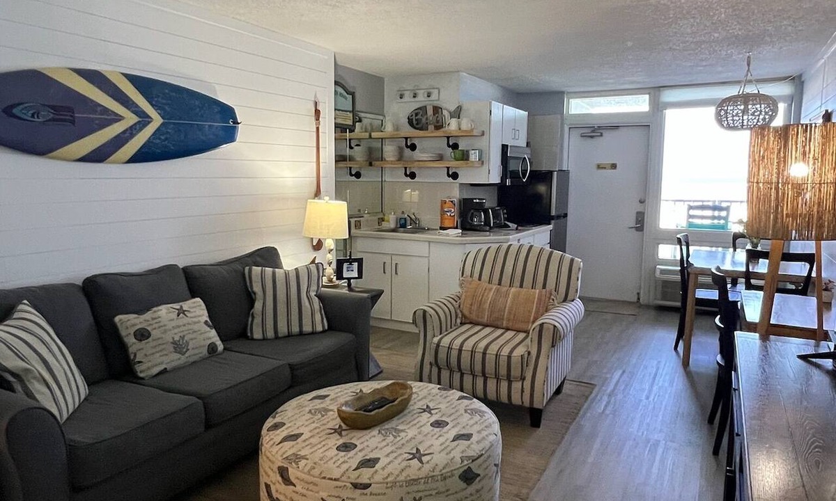 Bostwick Park House | Beachfront Oasis, King Suite, 2 Full Baths