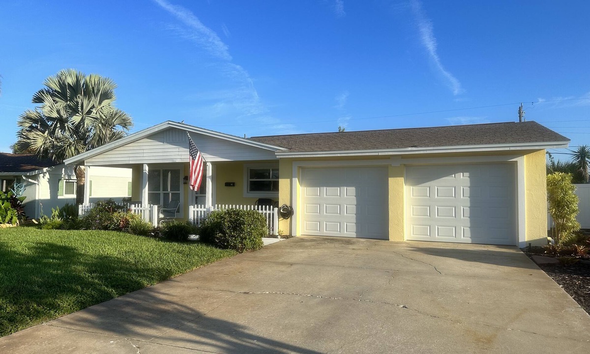 Breakers House | Beachside Ormond Beach Bungalow