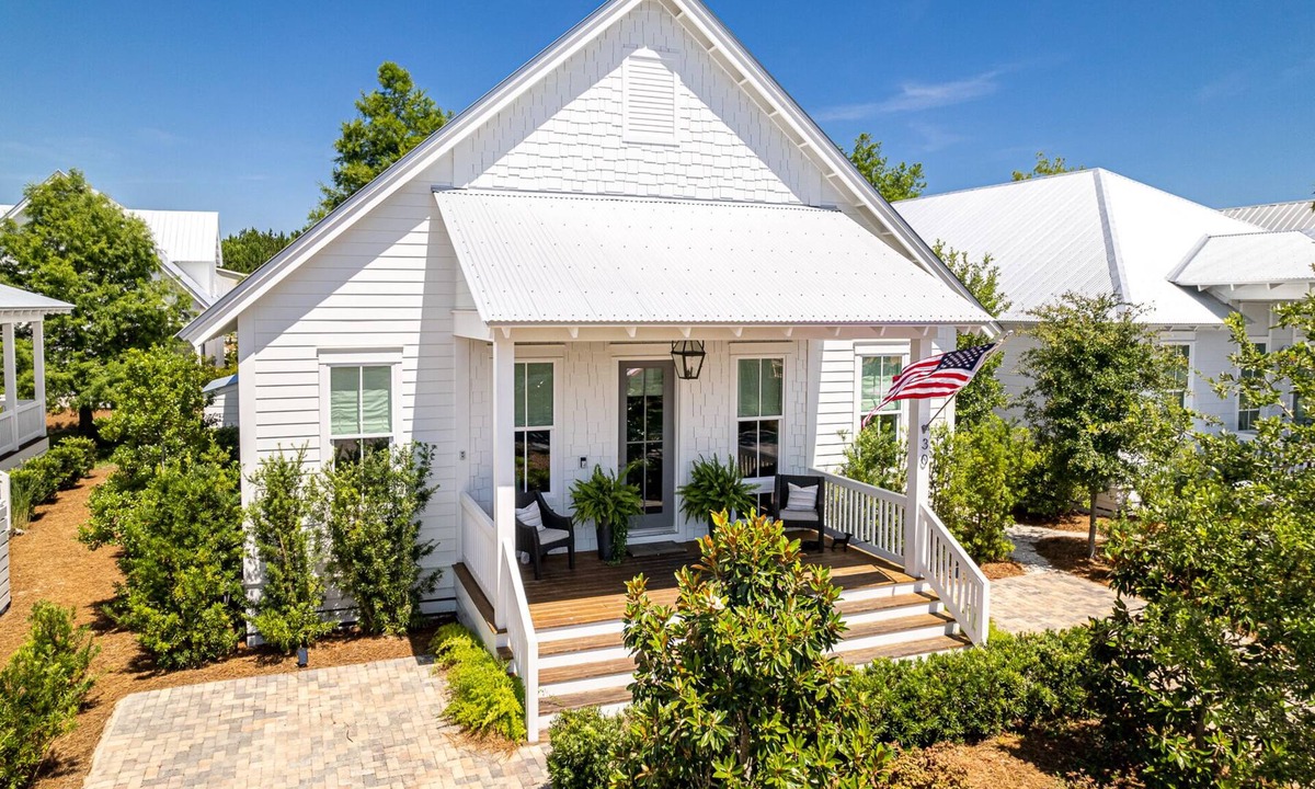 Dune Allen Beach House | Beachvibes30A llc: Next to Pool~Gym~Tennis courts~Jacuzzi~PatioBedswing~4 Bikes