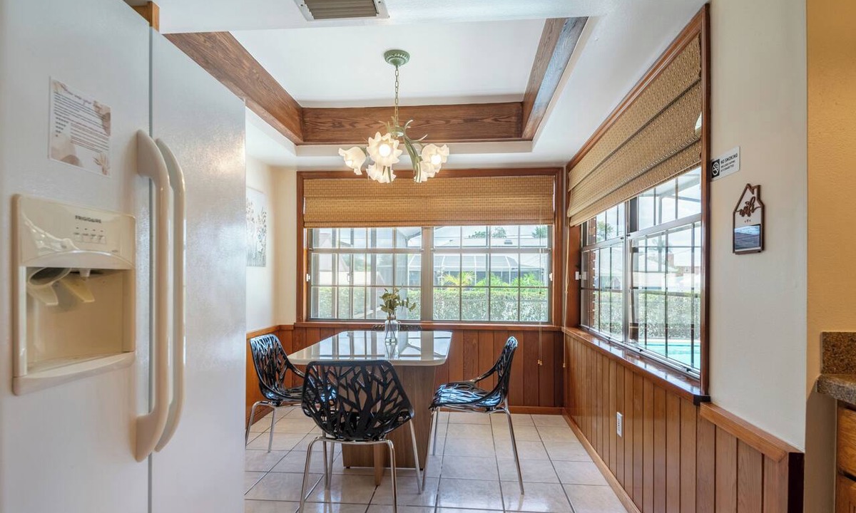 Deltona Lakes Apartment | Beautiful 4-bedroom hotel suites with AC in Deltona Garden House