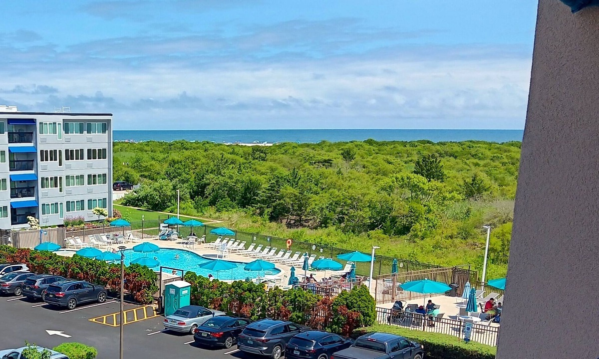 Southend Condo | Beautiful Brigantine Beach Beach Block Condo-2 Bed-2 Bath