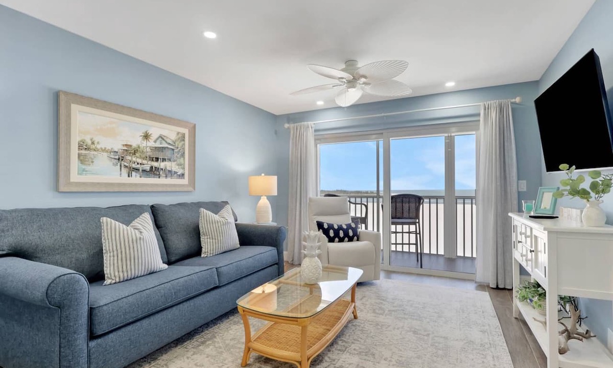 South Island Condo | Beautiful Condo! Spectacular Gulf View! Huge Private Beachfront, Heated Pool, Free Wifi & Parking!