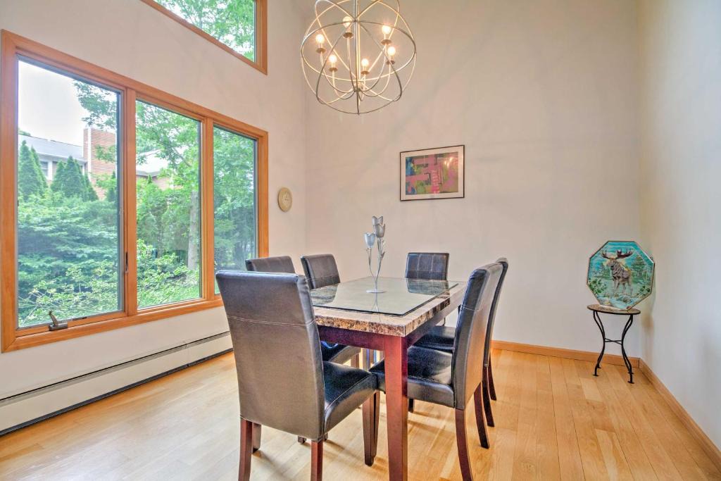 Springs House | Beautiful East Hampton Retreat with Hot Tub and Pool!