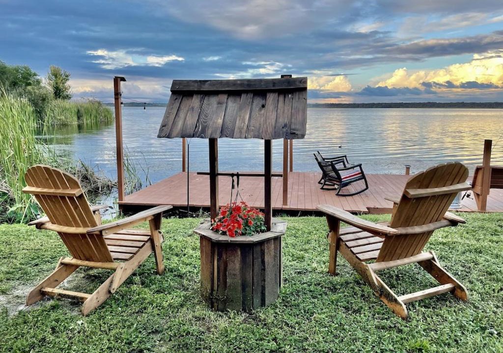 Lake Panasoffkee House | Beautiful lake front house