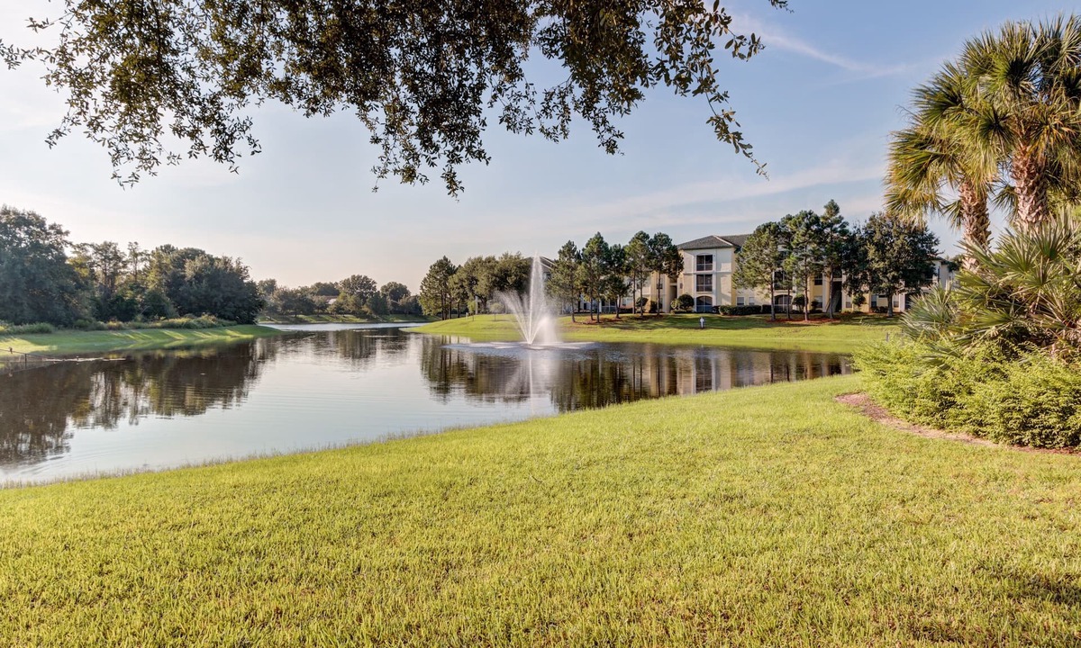 West Kissimmee Condo | Beautiful Lakeside Penthouse Award Winning Resort Just Minutes to Disney!