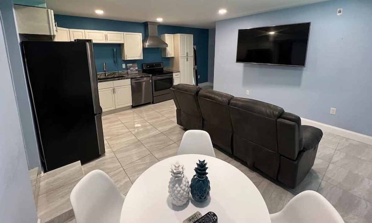Ocean View Halifax Estates Condo | Beautiful Large Daytona Beach Condo!