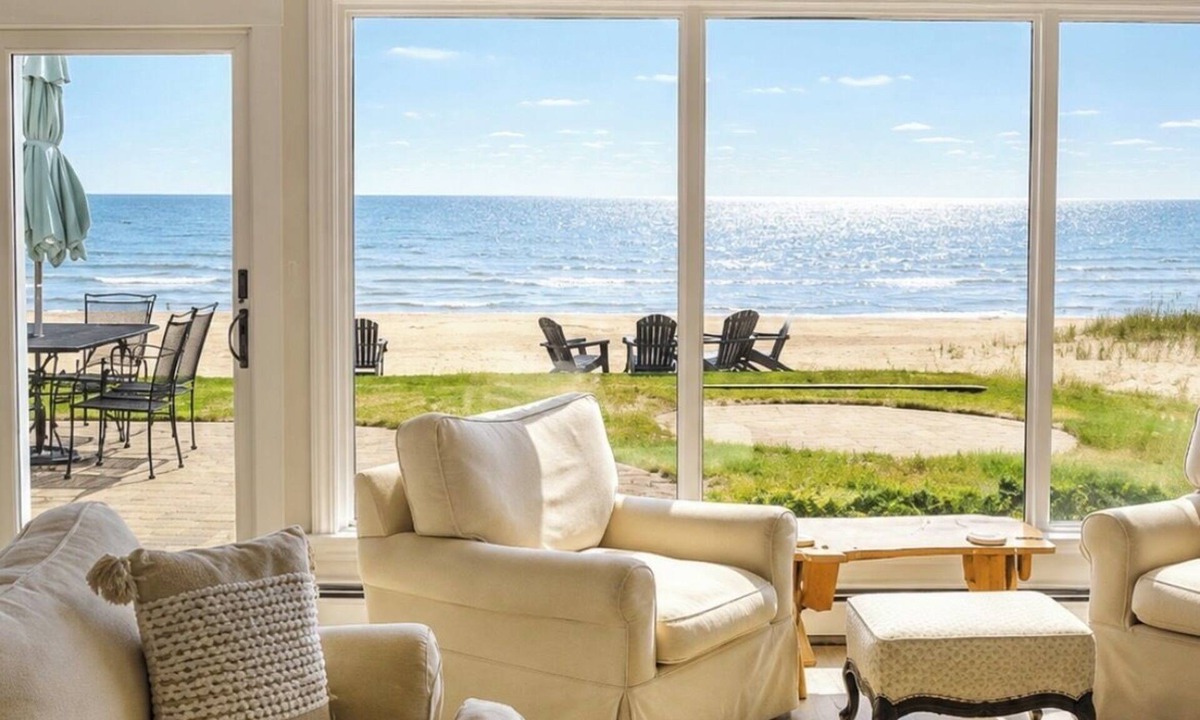 Oscoda House | Beautiful Luxury Beachfront Home on Lake Huron - Spectacular Views/Sugar Sand