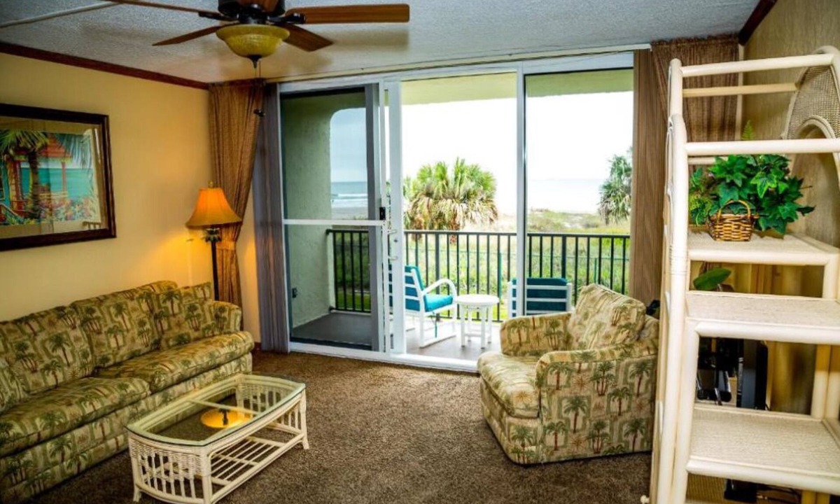 Cocoa Isles Resort | Beautiful Oceanfront Suite with Direct Access to Cocoa Beach - August 2024