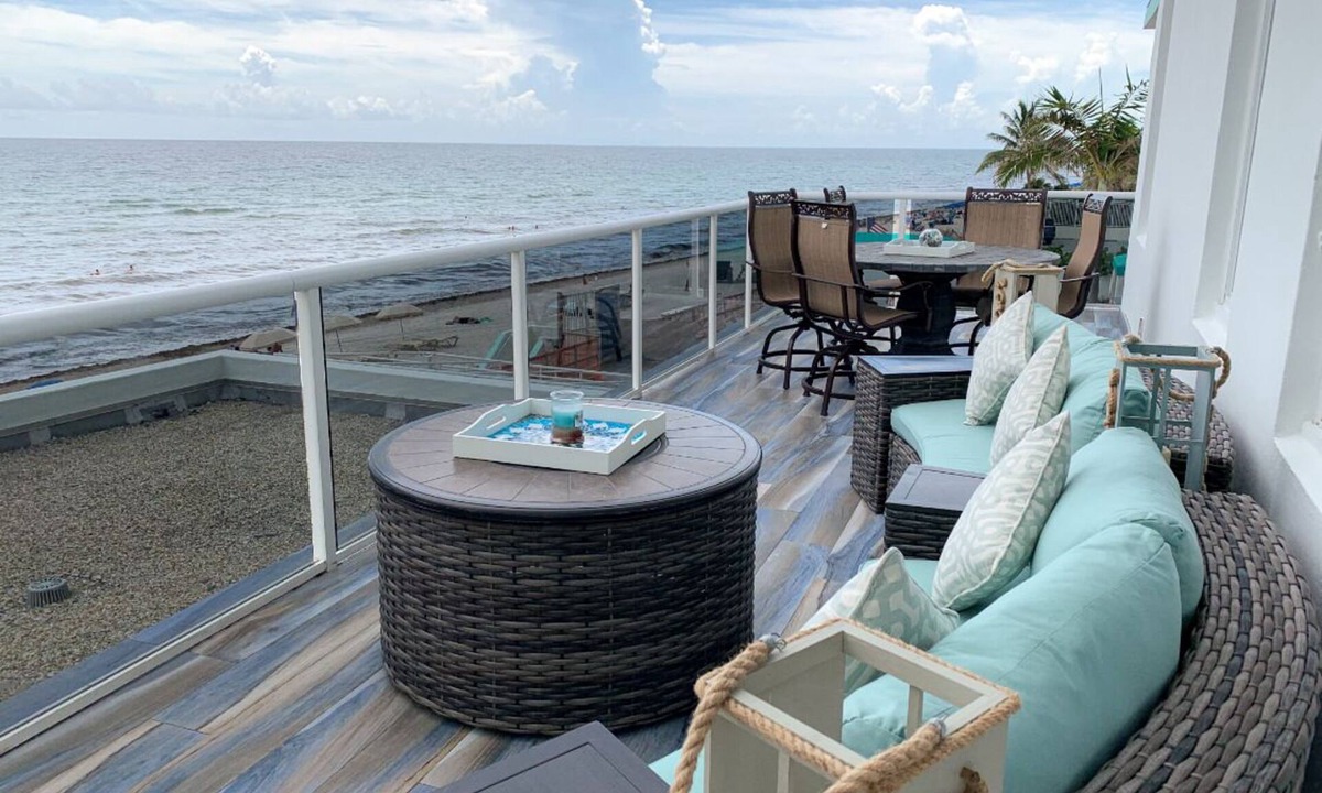 Hollywood South Central Beach Condo | Beautiful Oceanfront Condo In Hollywood, Florida