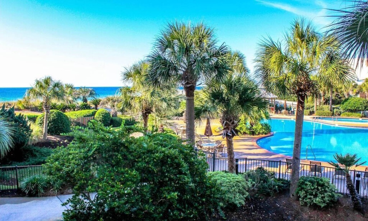Miramar Beach Condo | Beautiful Owner Managed Condo at the Crescent - Best Complex in Destin