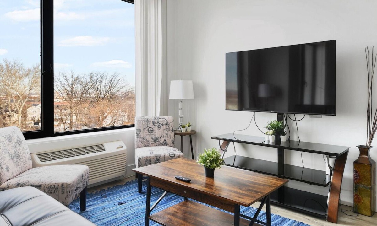 Elizabeth Apartment | Beautiful Studio Near EWR bahz