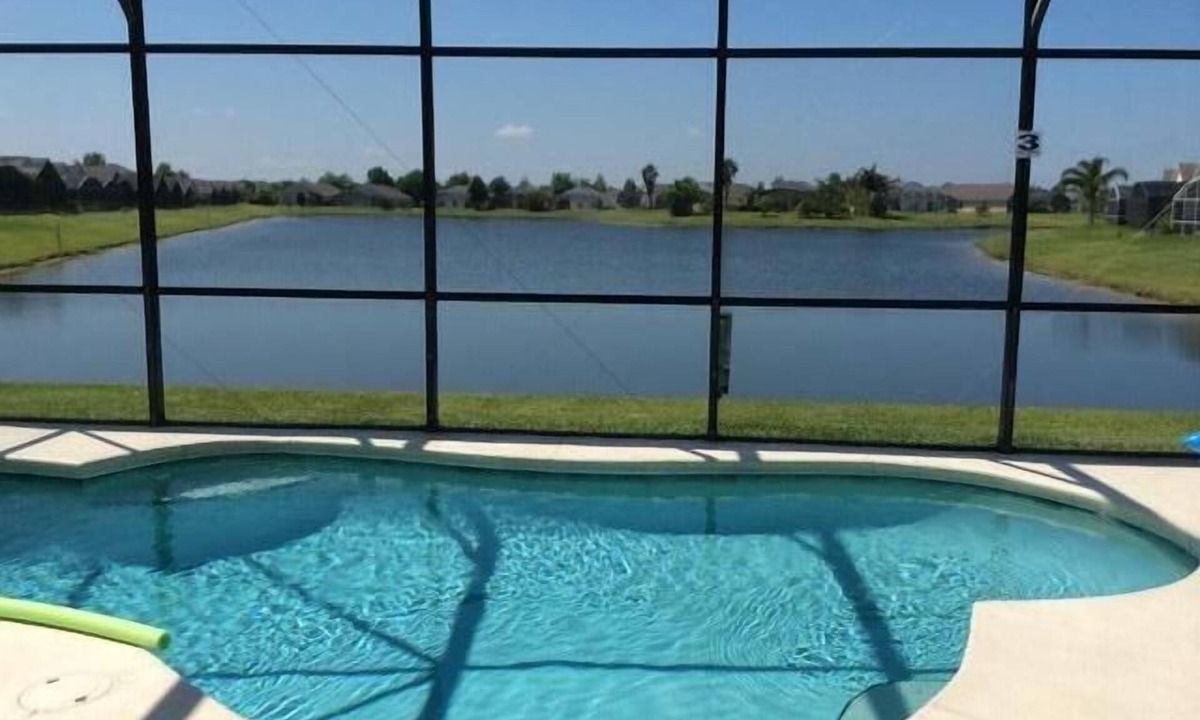 Eagle Pointe South Villa | Beautiful Villa in Kissimmee, Florida with Private Pool & Free Wifi