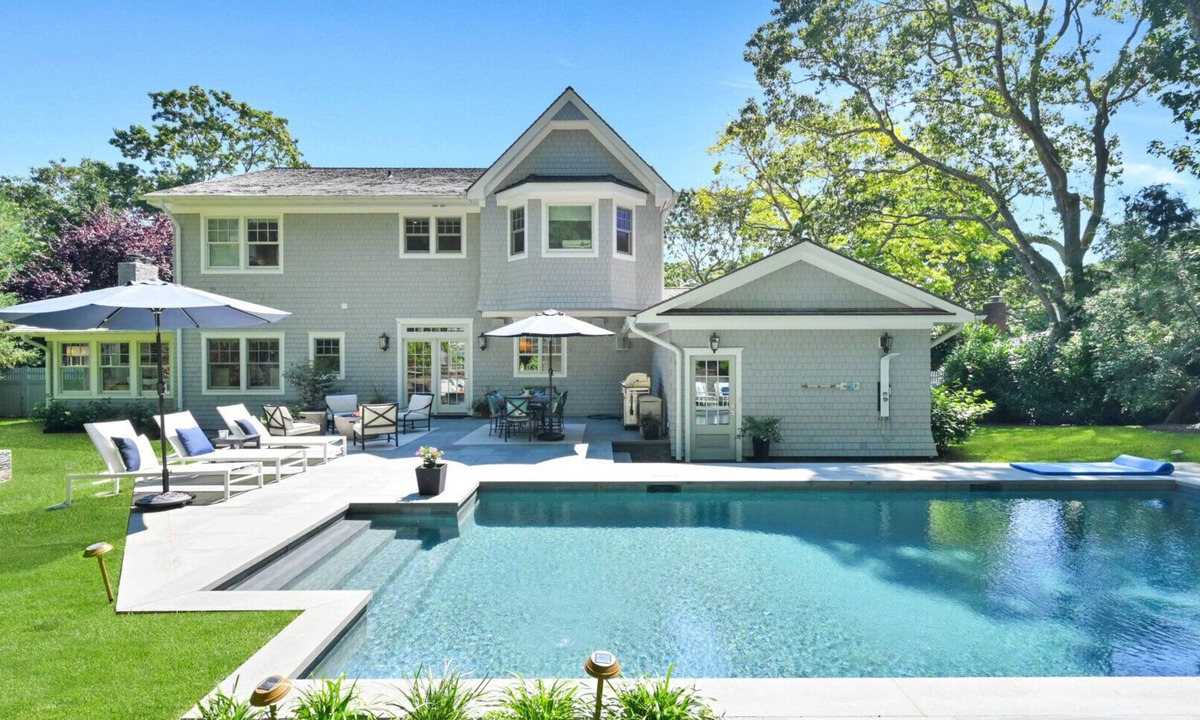 Northwest Harbor House | Beautifully designed 4000 sq ft Hampton Traditional House, private pool,.