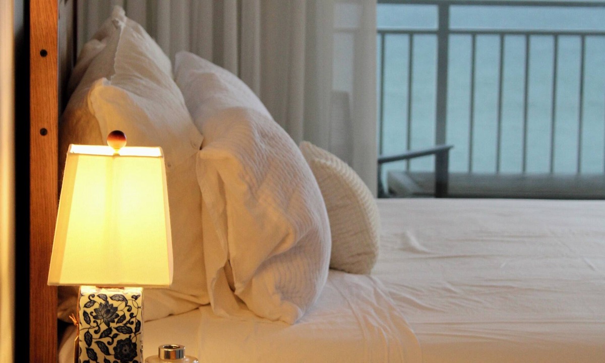 Jacksonville Beach Condo | Beautifully appointed condo with a gorgeous ocean view. New to the market.