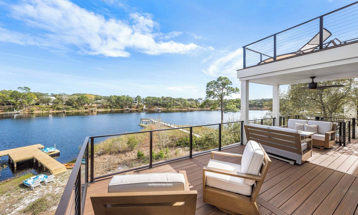 Seacrest Cabin | Bella Vista & Coastal Chateau: Lakefront Retreat with Dock, Kayaks, Bikes & Fire Pit