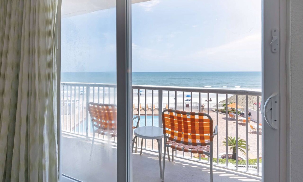 East Daytona Hotel | Best Western Plus Daytona Inn Seabreeze Oceanfront