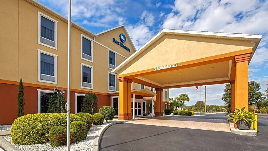 Walker's Island Hotel | Best Western Heritage Inn & Suites