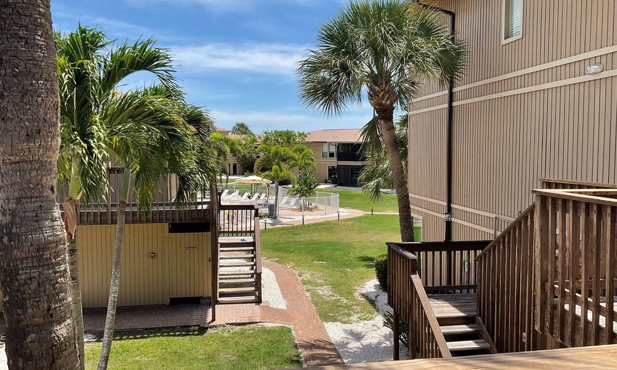 Sanibel Condo | Blind Pass Condos at Bowman's Beach C208 on beautiful Sanibel Island