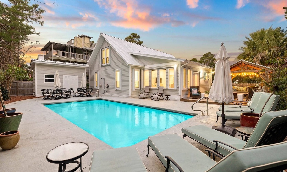 Gulfview Heights House | Blue Mountain Beach House, Private Pool