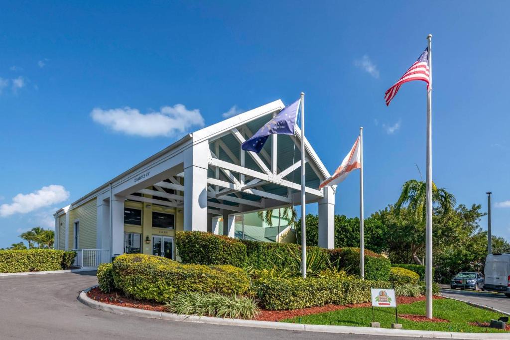Marathon Resort | Bluegreen Vacations Hammocks at Marathon, Ascend Collection Resort