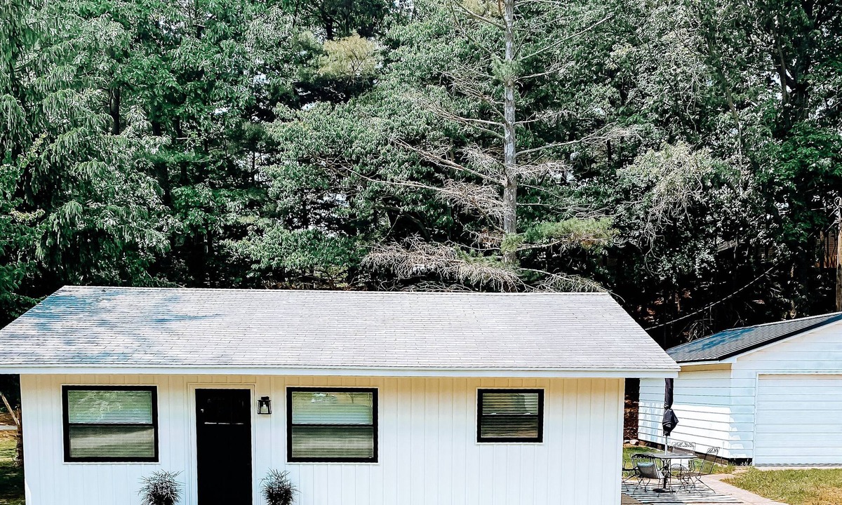 Mears Cottage | Boho Bungalow by Charming Cottages, LLC Silver Lake Sand Dunes - Mears, MI