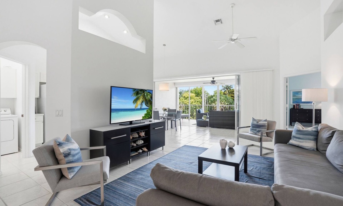Bonita Bay Condo | Bonita Bay condo in Harbor Landing, 3 bedroom/2 bath with water view