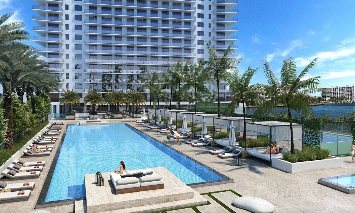 Hollywood South Central Beach Condo | Book NOW ! Hyde Beach House 2Bed/2Bath