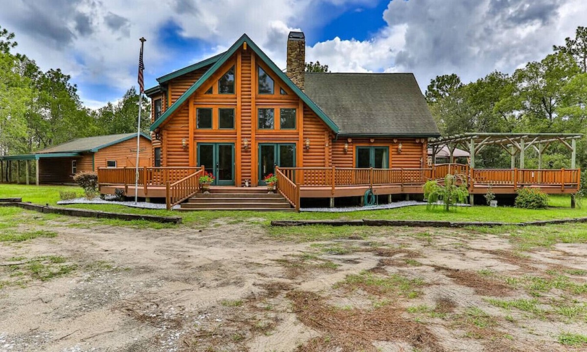 Homosassa Cabin | *Book Summer* Nature Cabin-HOT TUB Grill Fire Pit