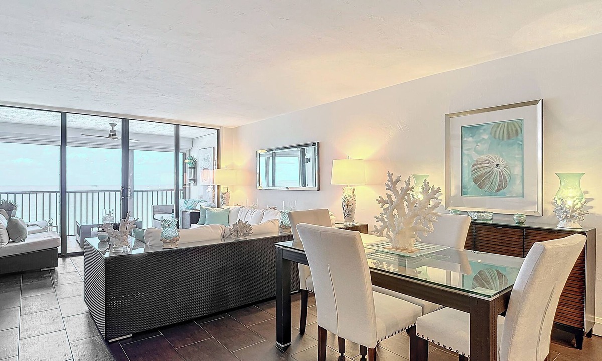 Fort Myers Beach Condo | Book your tropical stay in Unit 1103 directly on the beach