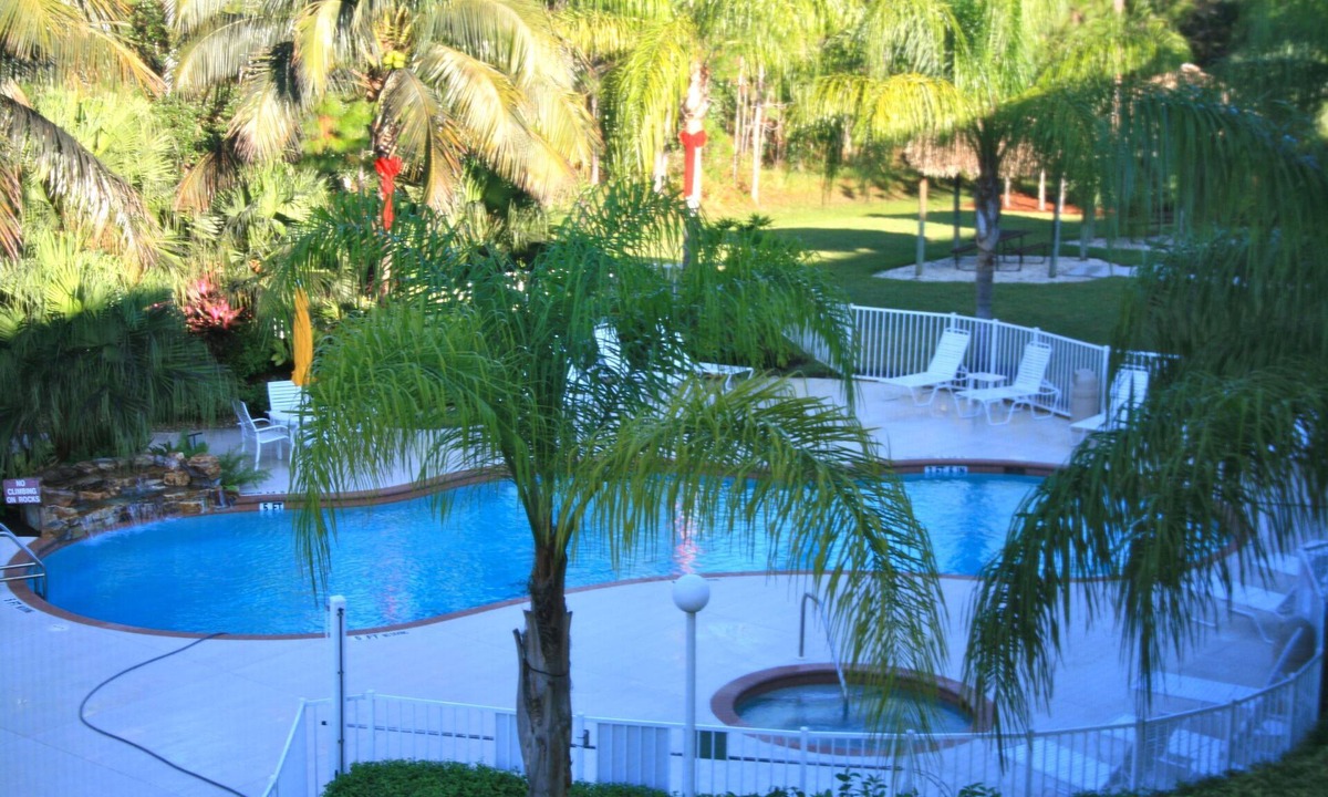 Ole Condo | Brand New Furnishings at this 2/2 Condo in Lely of Naples