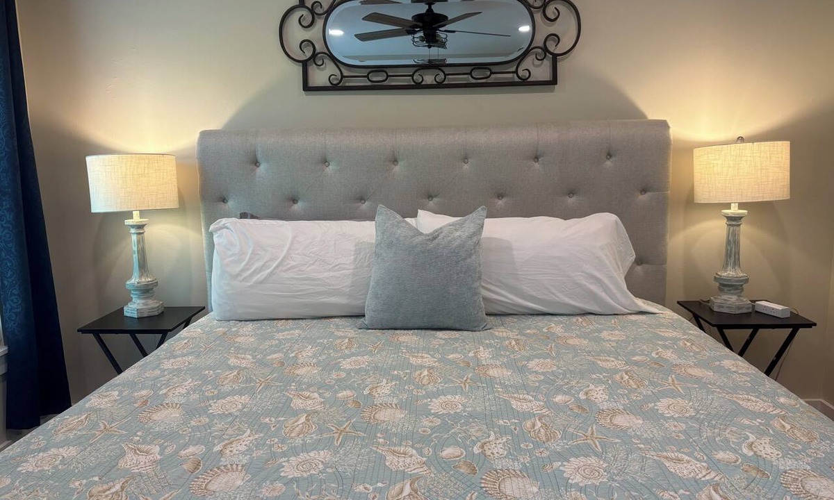Parker House | Brand new home great for families and contractors