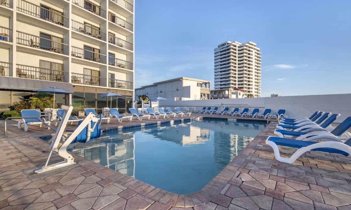 Seabreeze Park Hotel | Breathtaking Ocean Escape | Perfect Relaxation Near Daytona Beach & Pier Park