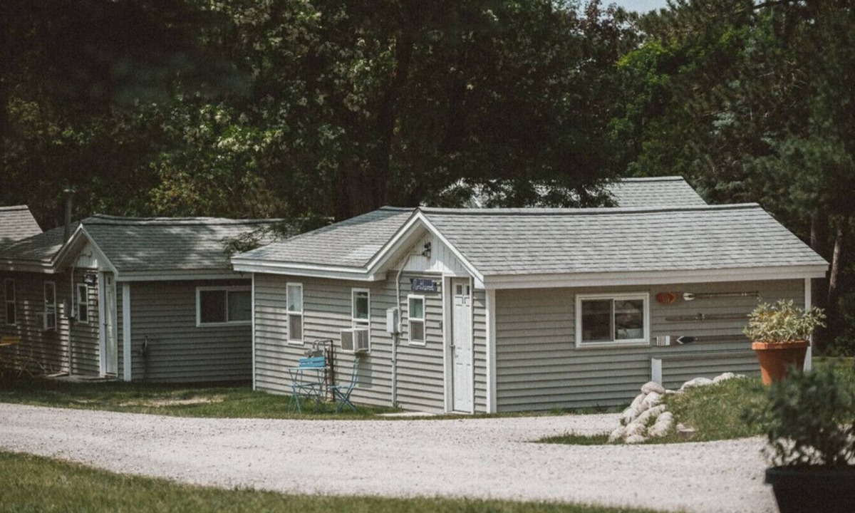 Grawn House | Brookside Cottages and Resort Northwood Cottage