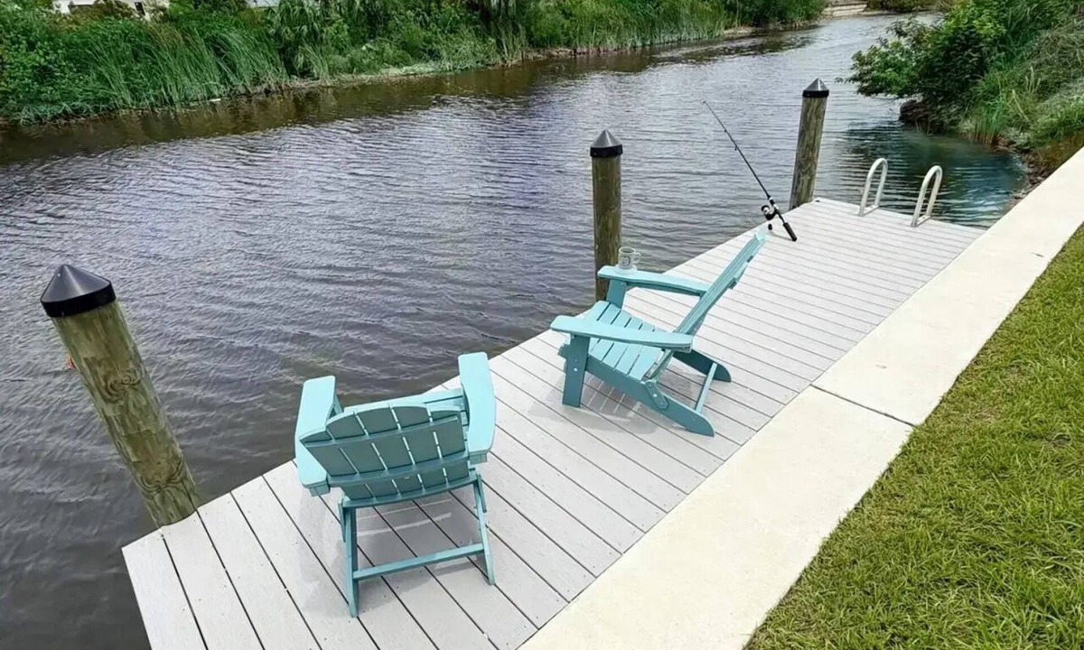 Diplomat House | Canal Home w/Heated Saltwater Pool & Fun Games!