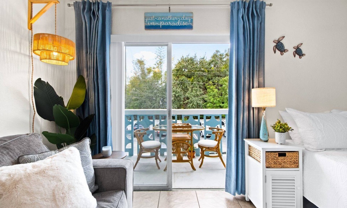 Columbiad Plaza Condo | Cape Canaveral Studio Condo: Private Balcony, Pool Access, Spa‑Like Sauna & Walk to Beach! ☀️