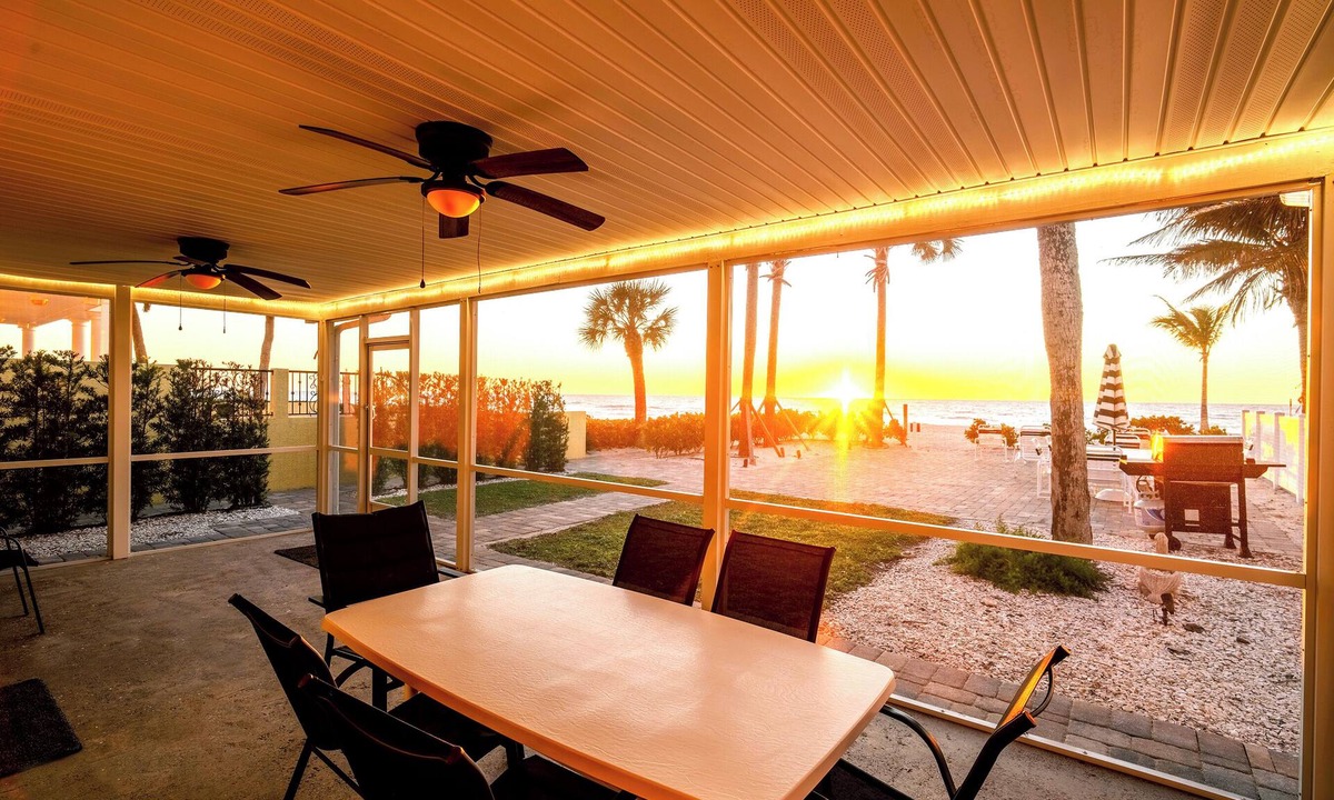 Nokomis House | Casa Cay Beach Front Rental