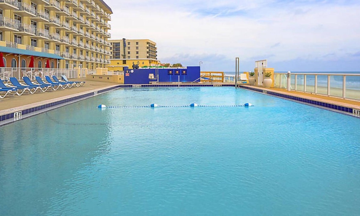 Volusia County Resort | Casa Del Mar Beach Resort, Just steps from the ocean