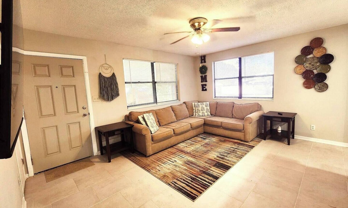 Westside House | Casa Frye: 4Bd/2Bth/Office/Parking Sleeps7! Jacksonville, FL
