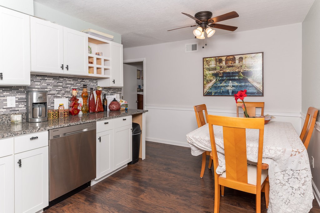 Bayview House | CASA TRANQUILA - WHOLE 4 bed 3.5 bath house, sleeps up to 10