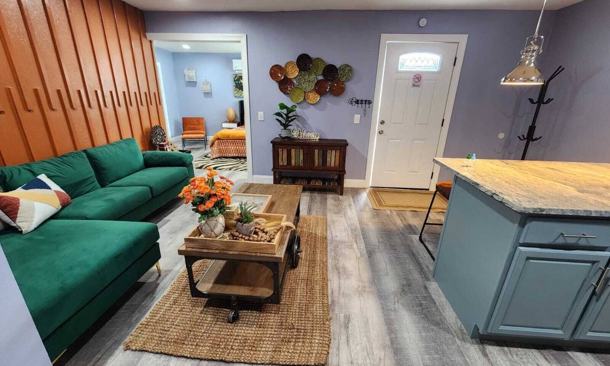 Orient Park Apartment | Casino Tampa Mimi's Ste K3