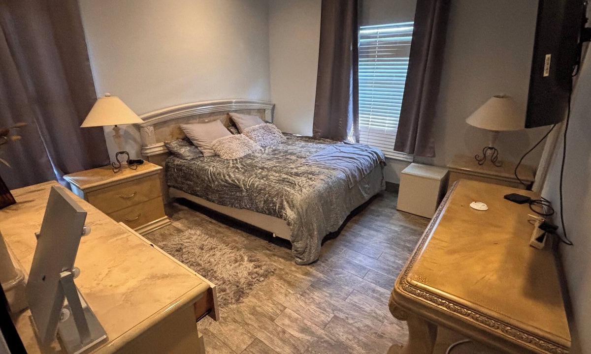 Palm City House | Charming 1-bedroom room with WiFi, AC ,private bathroom and entrance