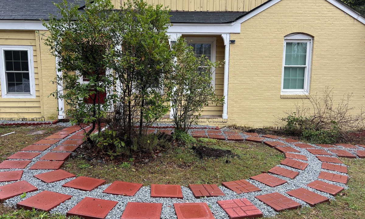 Pendleton King House | Charming 2-bedroom house in awesome Augusta with AC