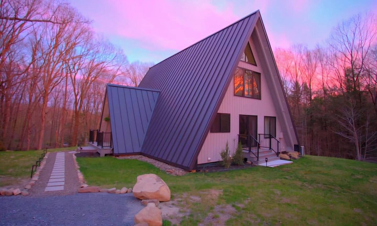 Port Jervis Ski Chalet | Charming AFrame~Sauna/Hotub~Movies/Games~Legoland~NY