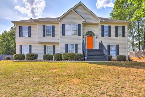 Oak Hill House | Charming Covington Home w/Fire Pit + Game Room!