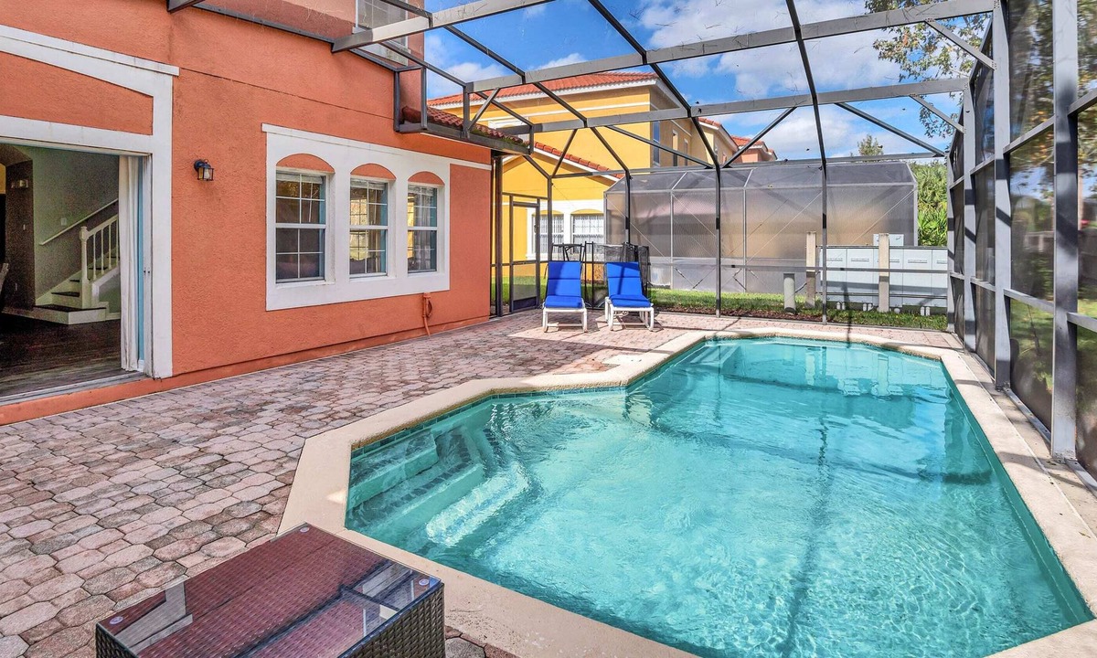 Kissimmee House | Charming home w/hardwood floors, Huge private pool